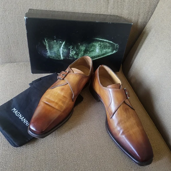 Magnanni Brown Leather Oxfords with Cap Toe Size 9.5